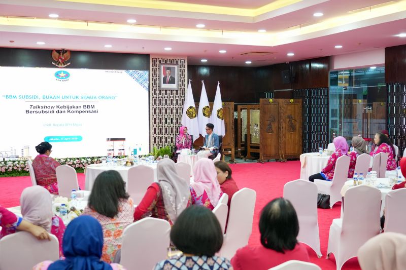 Kepala BPH Migas sebut pentingnya TI untuk kendalikan BBM subsidi Kepala BPH Migas sebut pentingnya TI untuk kendalikan BBM subsidi