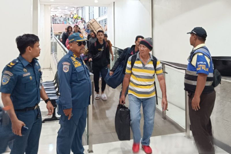 Ratusan penumpang dari Papua-Sulawesi turun di Priok pada H+3 Lebaran