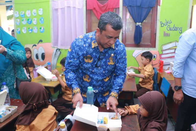 Program Makan Bergizi Gratis di Pekanbaru berlanjut pekan depan Program Makan Bergizi Gratis di Pekanbaru berlanjut pekan depan