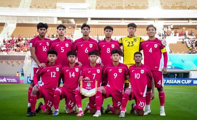 Manajemen buka peluang 3 pemain di Timnas U-17 gabung ke Persik Kediri Manajemen buka peluang 3 pemain di Timnas U-17 gabung ke Persik Kediri