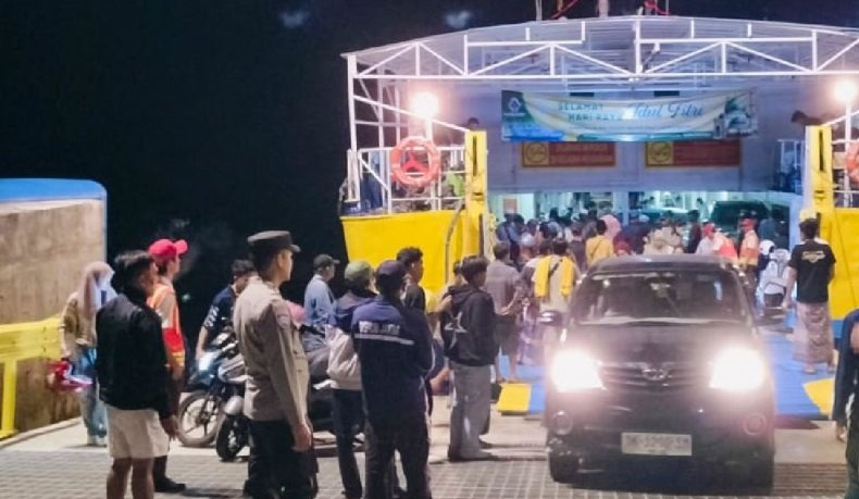 Arus balik penyeberangan Situbondo-Madura meningkat signifikan Arus balik penyeberangan Situbondo-Madura meningkat signifikan