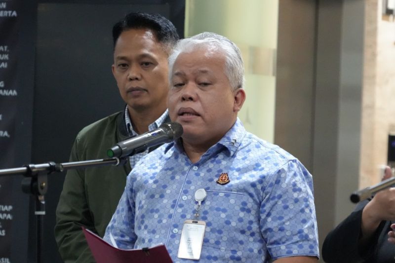 Kejagung periksa dua hakim terkait kasus suap putusan perkara CPO