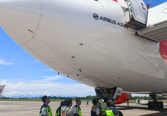 Pesawat haji tiba di Bandara Syamsudin Noor, siap layani Embarkasi Haji 2025 Pesawat haji tiba di Bandara Syamsudin Noor, siap layani Embarkasi Haji 2025