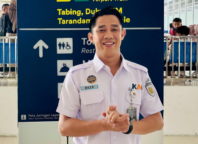 KAI Divre II Sumbar ingatkan bahaya beraktivitas di sekitar rel kereta api