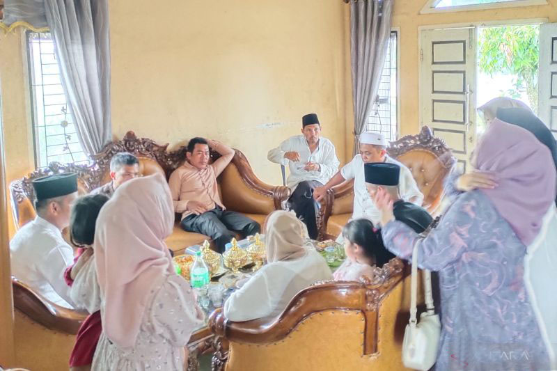 Warga Palembang jalankan tradisi Besanjo saat Lebaran