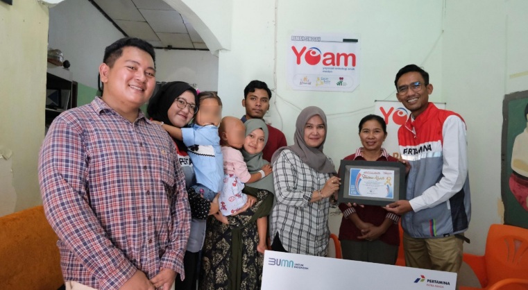Pertamina Patra Niaga beri bantuan kepada anak-anak penderita kanker di Medan Pertamina Patra Niaga beri bantuan kepada anak-anak penderita kanker di Medan