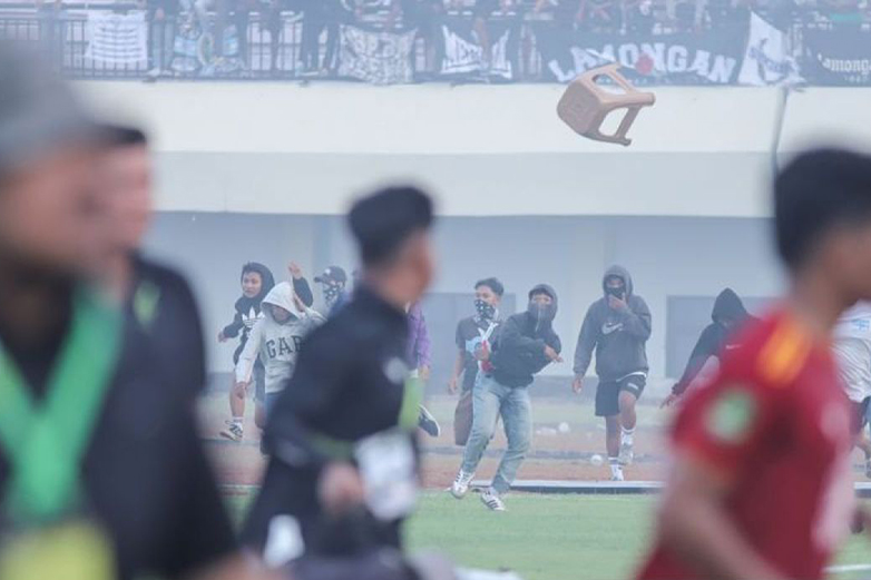 LIB dukung larangan suporter tim tamu dilanjutkan musim depan