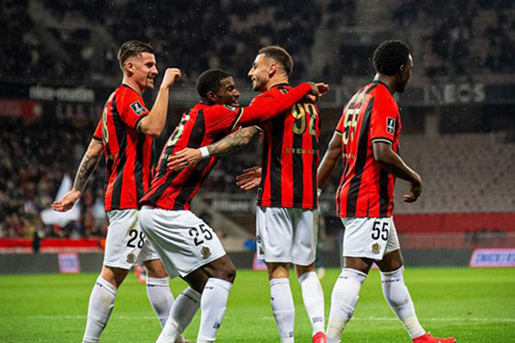 Nice naik ke posisi ketiga berkat kemenangan 2-0 atas Lens Nice naik ke posisi ketiga berkat kemenangan 2-0 atas Lens