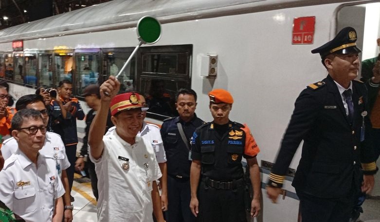KAI luncurkan KA Cakrabuana relasi Purwokerto-Gambir