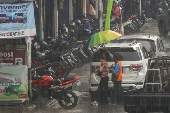 BMKG prakirakan hujan guyur mayoritas kota besar hari ini BMKG prakirakan hujan guyur mayoritas kota besar hari ini