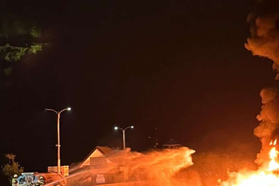 Kebakaran kapal di dermaga Ancol tewaskan satu orang Kebakaran kapal di dermaga Ancol tewaskan satu orang