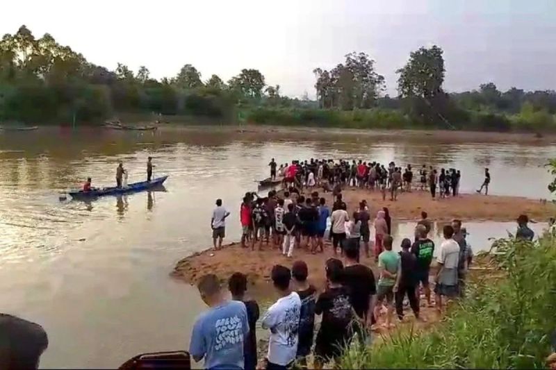 Jenazah dua bocah tenggelam di Sungai Mentaya Kotim ditemukan Jenazah dua bocah tenggelam di Sungai Mentaya Kotim ditemukan