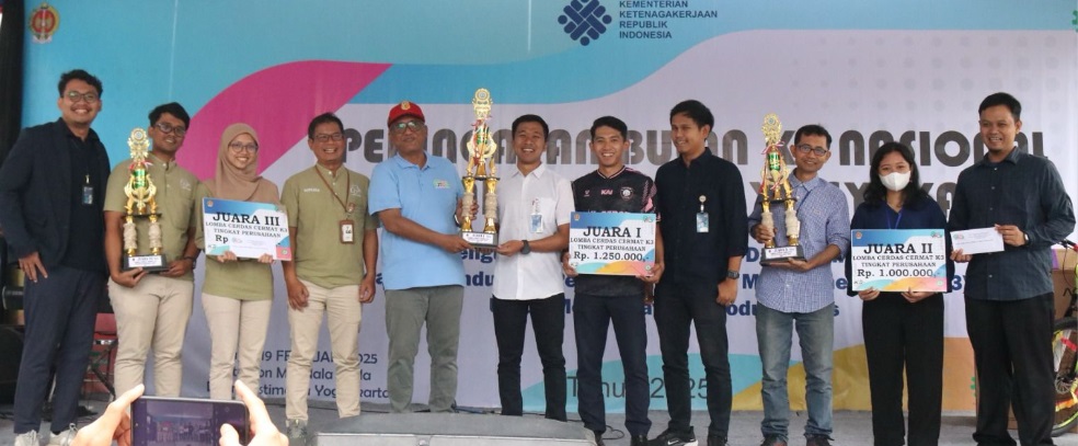 KAI Daop 6 raih 3 penghargaan dalam puncak peringatan Bulan K3 Provinsi DIY KAI Daop 6 raih 3 penghargaan dalam puncak peringatan Bulan K3 Provinsi DIY