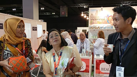 Mengubah sabut kelapa jadi karya bernilai tinggi Mengubah sabut kelapa jadi karya bernilai tinggi