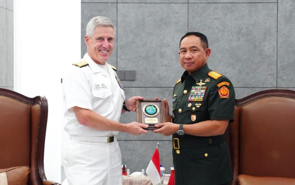 Panglima TNI - Panglima Armada Pasifik AS bahas peningkatan kerjasama militer Panglima TNI - Panglima Armada Pasifik AS bahas peningkatan kerjasama militer