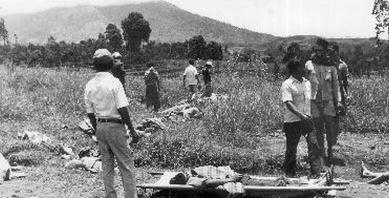 20 Februari 1979: Gas beracun kawah Sinila Dieng, ratusan orang tewas 20 Februari 1979: Gas beracun kawah Sinila Dieng, ratusan orang tewas