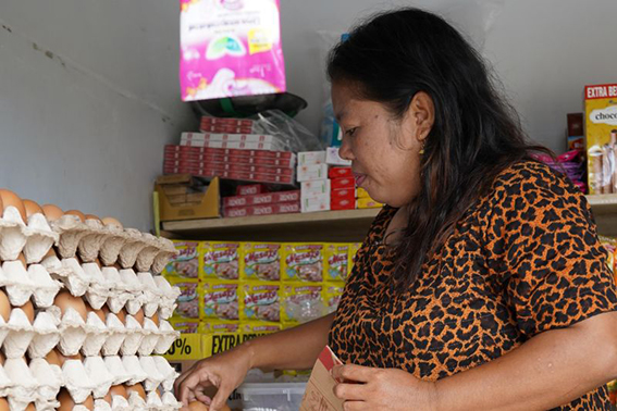UMKM di Makassar merasa terbantu berkat diskon listrik PLN UMKM di Makassar merasa terbantu berkat diskon listrik PLN