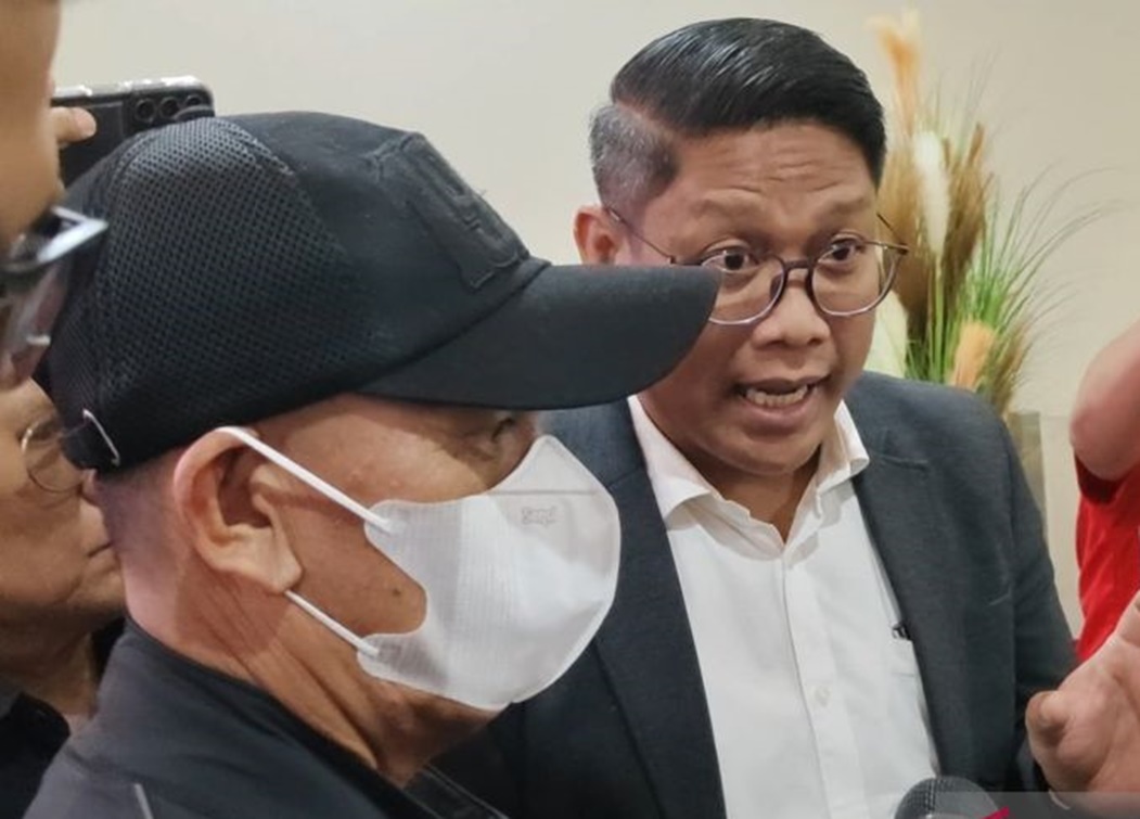 Kades Kohod penuhi panggilan Bareskrim terkait pagar laut Tangerang Kades Kohod penuhi panggilan Bareskrim terkait pagar laut Tangerang