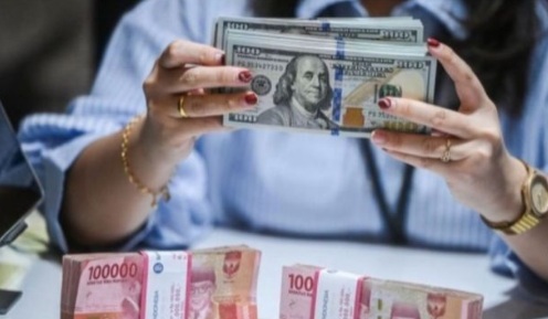 Rupiah melemah hingga 144 poin jadi RP16.448 per dolar AS Rupiah melemah hingga 144 poin jadi RP16.448 per dolar AS