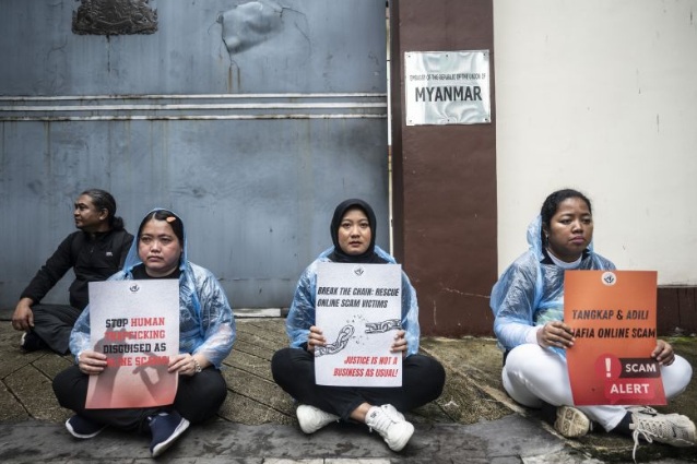 SBMI gelar aksi tuntut pemerintah Myanmar menghukum pelaku online scam SBMI gelar aksi tuntut pemerintah Myanmar menghukum pelaku online scam