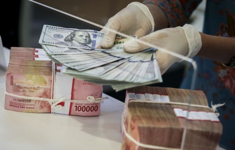 Rupiah pada Kamis pagi melemah jadi Rp16.353 per dolar AS