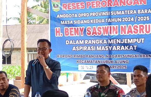 Reses ke Dapil, Benny Saswin Nasrun disambut Gandang Tassa Reses ke Dapil, Benny Saswin Nasrun disambut Gandang Tassa