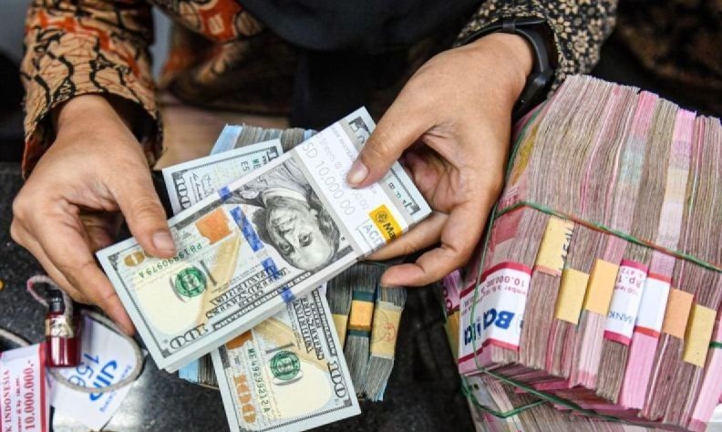 Rupiah pada Jumat pagi menguat jadi Rp16.283 per dolar AS Rupiah pada Jumat pagi menguat jadi Rp16.283 per dolar AS