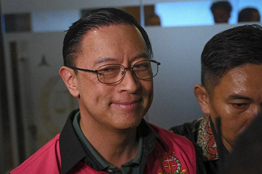 Kejagung limpahkan tersangka Tom Lembong ke Kejari Jakpus Kejagung limpahkan tersangka Tom Lembong ke Kejari Jakpus