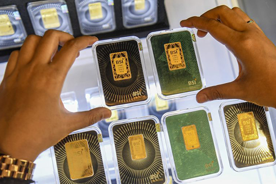 Harga emas Antam pada Kamis turun Rp2.000 jadi Rp1,692 juta/gram Harga emas Antam pada Kamis turun Rp2.000 jadi Rp1,692 juta/gram