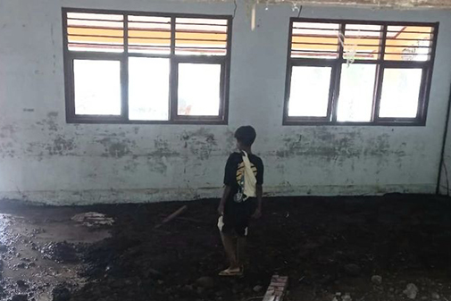 SMPN 2 Ambalawi Bima tak bisa digunakan dampak banjir bandang SMPN 2 Ambalawi Bima tak bisa digunakan dampak banjir bandang