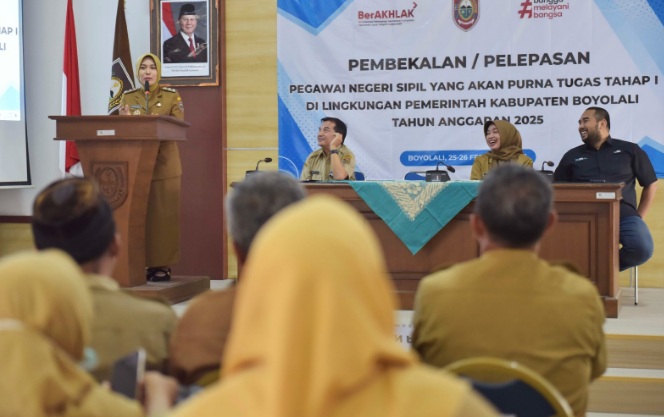 100 ASN Pemkab Boyolali dapat pembekalan jelang purna tugas 100 ASN Pemkab Boyolali dapat pembekalan jelang purna tugas