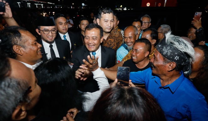 Resmi terima tampuk kepemimpinan, Ahmad Luthfi tak sabar terjun ke masyarakat Resmi terima tampuk kepemimpinan, Ahmad Luthfi tak sabar terjun ke masyarakat