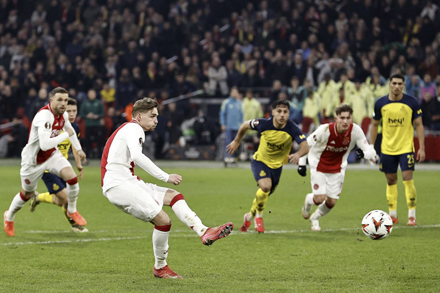 Gol Kenneth Taylor antar Ajax singkirkan Union Saint-Gilloise Gol Kenneth Taylor antar Ajax singkirkan Union Saint-Gilloise