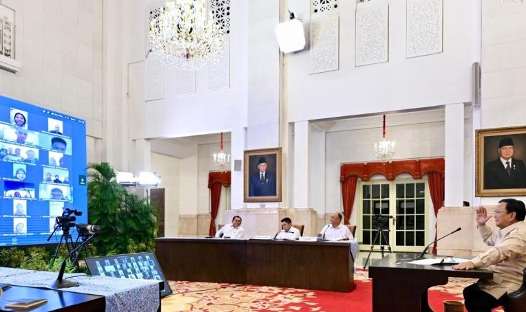 Presiden cek langsung kondisi SPPI penggerak MBG di daerah Presiden cek langsung kondisi SPPI penggerak MBG di daerah