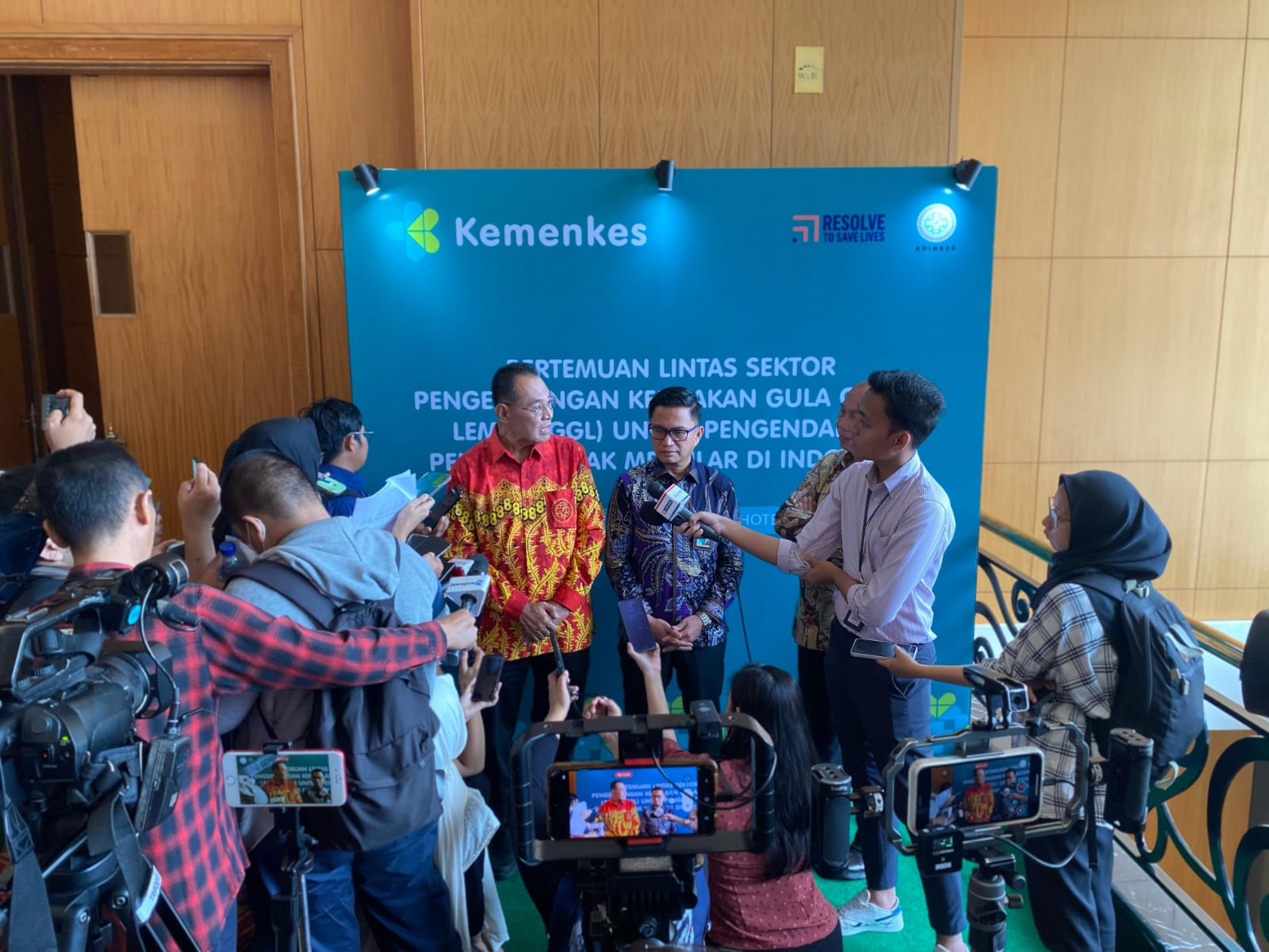 Pemerintah perkuat upaya dalam pengendalian konsumsi garam dan lemak trans berlebih Pemerintah perkuat upaya dalam pengendalian konsumsi garam dan lemak trans berlebih