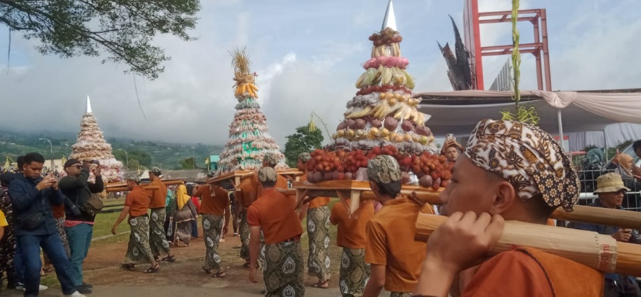 Lestarikan budaya, ratusan warga Boyolali gelar Grebek Sadranan