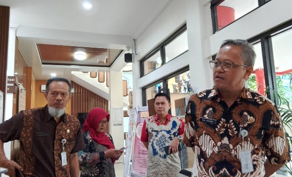 Pemangkasan DAU, Pemkot Solo cari alternatif untuk perbaikan jalan Pemangkasan DAU, Pemkot Solo cari alternatif untuk perbaikan jalan