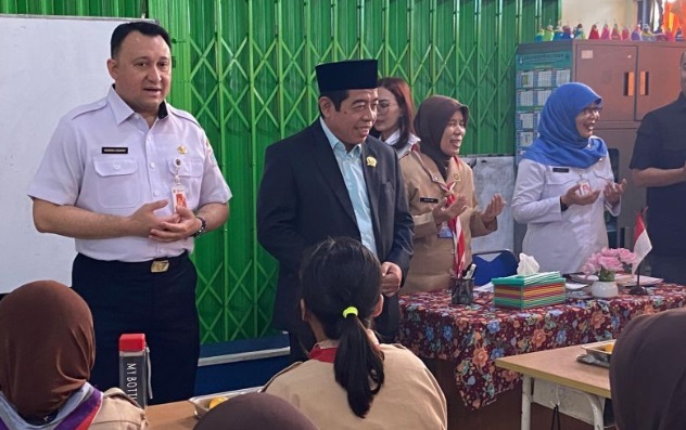 DPRD DKI: Perlunya gandeng kantin dan UMKM dalam program makan bergizi DPRD DKI: Perlunya gandeng kantin dan UMKM dalam program makan bergizi