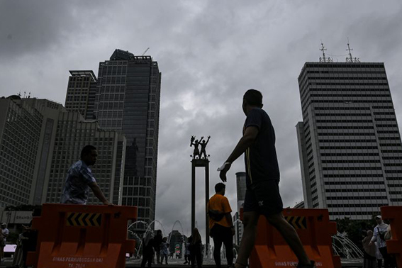 Cuaca sejumlah wilayah DKI Jakarta berpotensi hujan pada Senin hingga Rabu Cuaca sejumlah wilayah DKI Jakarta berpotensi hujan pada Senin hingga Rabu