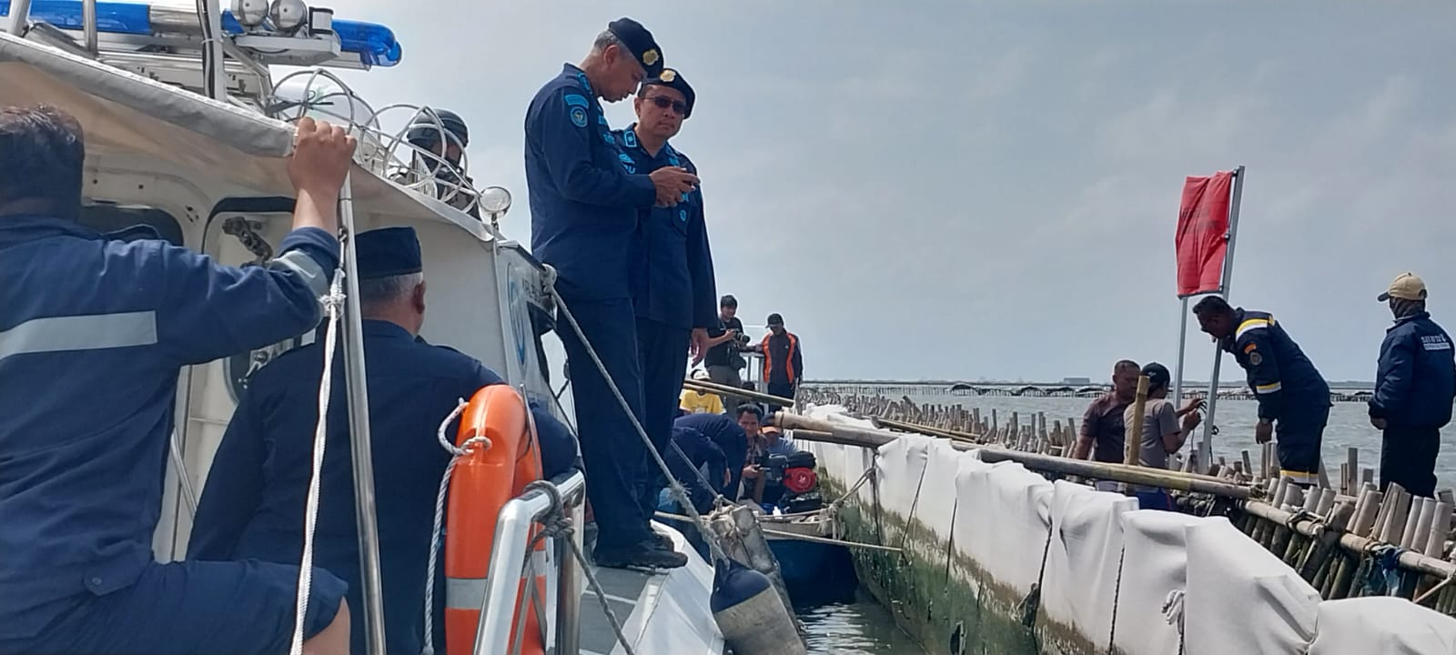 Pagar laut juga dilakukan PT.MAN di Laut Tarumajaya, KKP lakukan penyegelan Pagar laut juga dilakukan PT.MAN di Laut Tarumajaya, KKP lakukan penyegelan