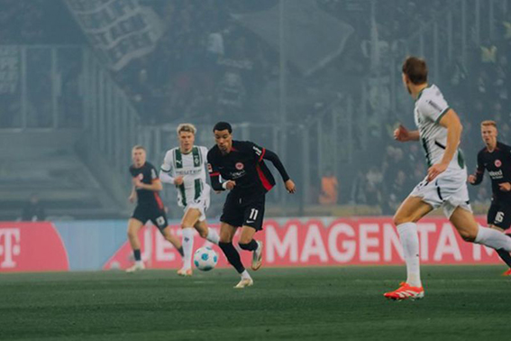 Frankfurt bermain imbang 1-1 di markas Moenchengladbach Frankfurt bermain imbang 1-1 di markas Moenchengladbach