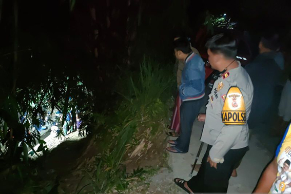 Polisi buru orang tua yang diduga buang bayi ke saluran irigasi