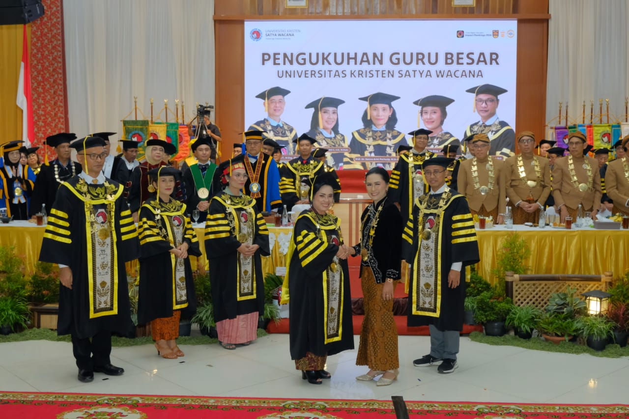 UKSW kukuhkan lima guru besar, perkuat peran ilmu pengetahuan UKSW kukuhkan lima guru besar, perkuat peran ilmu pengetahuan