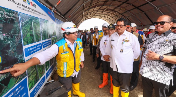 Cegah banjir, Pj Gubernur tinjau pengerjaan normalisasi Sungai Wulan di Kudus Cegah banjir, Pj Gubernur tinjau pengerjaan normalisasi Sungai Wulan di Kudus