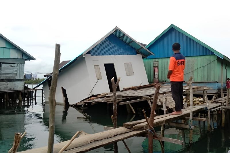 BPBD catat 20 rumah rusak akibat angin kencang di Banggai Laut