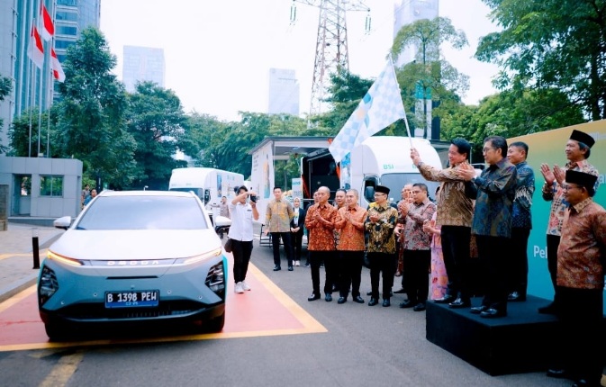 BSI luncurkan mobil listrik dan platform digital carbon tracking di Milad ke-4 BSI luncurkan mobil listrik dan platform digital carbon tracking di Milad ke-4