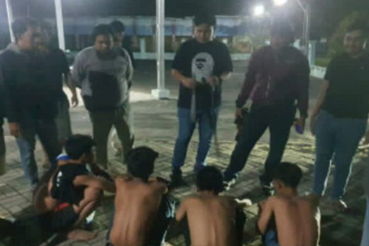 Polisi ringkus lima anak di bawah umur hendak tawuran di Banjarmasin Polisi ringkus lima anak di bawah umur hendak tawuran di Banjarmasin