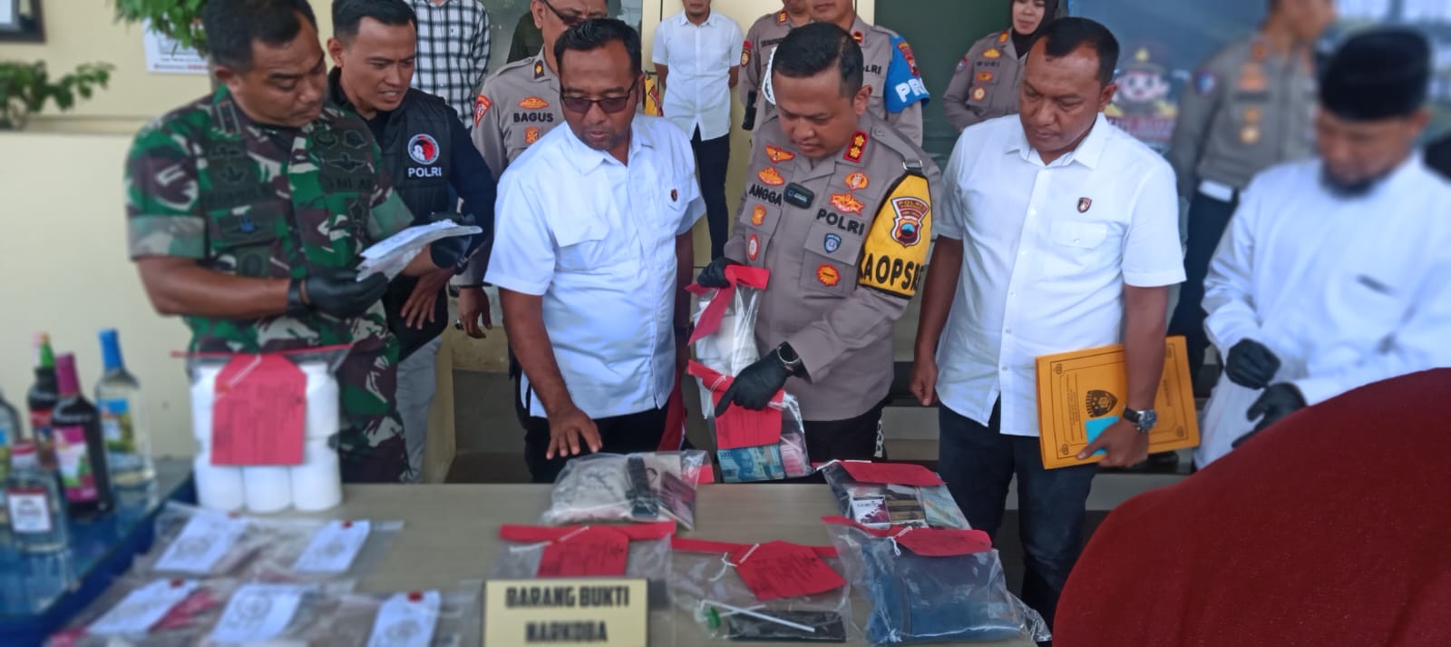 Jelang Ramadhan, peredaran narkoba jenis pil ekstasi marak di Sukoharjo Jelang Ramadhan, peredaran narkoba jenis pil ekstasi marak di Sukoharjo