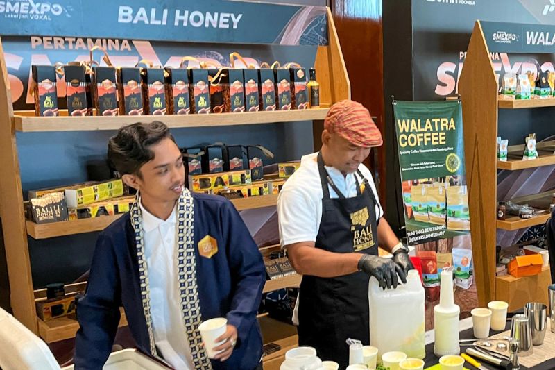 UMKM binaan Pertamina mengekspor perdana madu dan teh ke Filipina UMKM binaan Pertamina mengekspor perdana madu dan teh ke Filipina