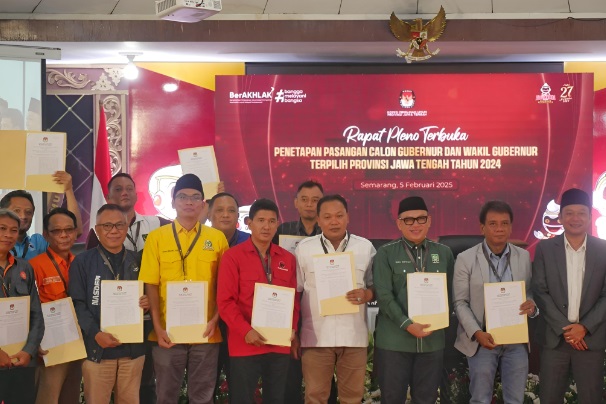 Tetapkan Luthfi-Yasin paslon terpilih, KPU serahkan putusan ke DPRD untuk usulan pelantikan Tetapkan Luthfi-Yasin paslon terpilih, KPU serahkan putusan ke DPRD untuk usulan pelantikan